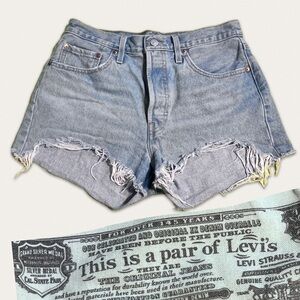 Levi’s 501 denim jean shorts button‎ fly cut off frayed distressed medium light